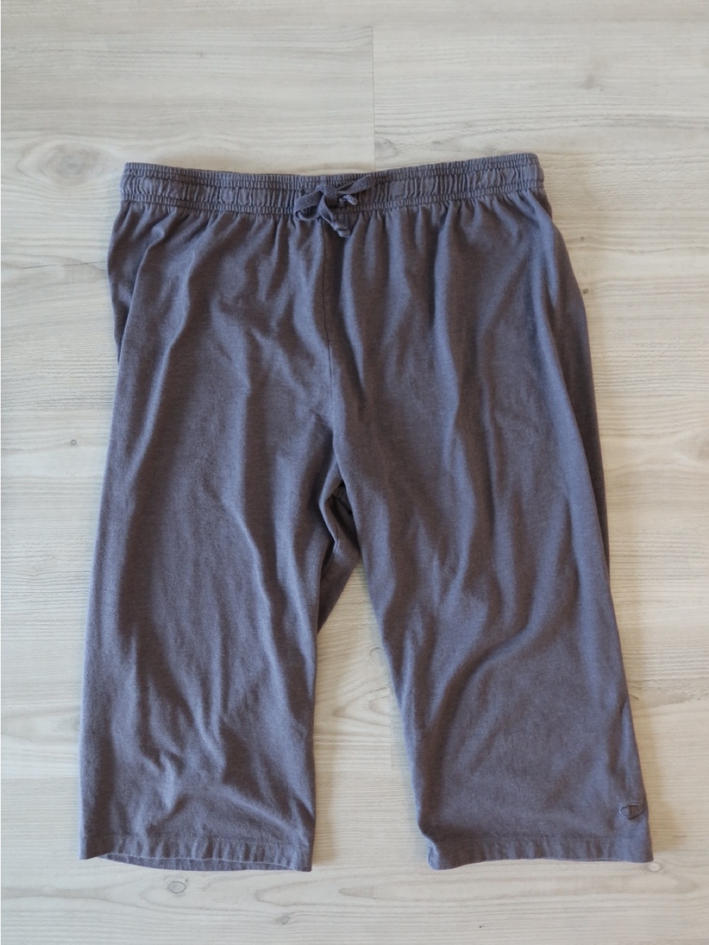 Champion Vintage Y2K Charcoal Gray Wide Leg Capri Sweatpants